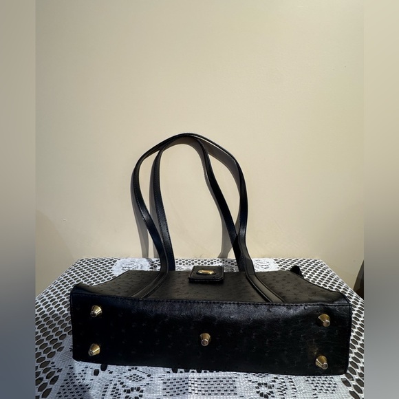 Elegant Black Women's Handbag - Picture 4 of 5